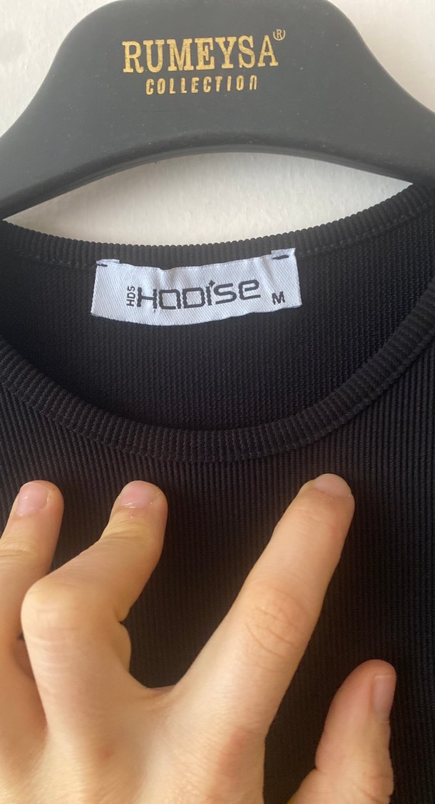 Siyah Kolsuz Uzun Elbise Yüksek Yakalı - Görsel 3