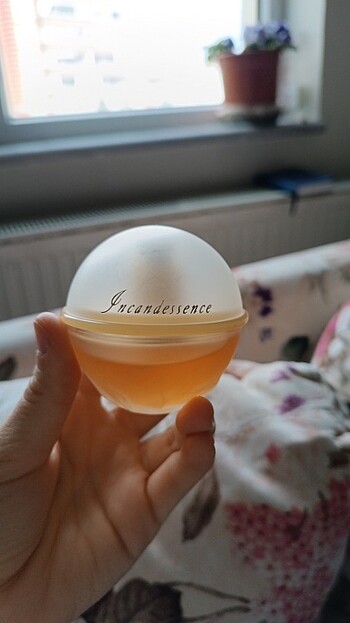 Avon Incandessence parfüm 