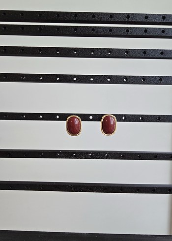 Bordo Düğmeli Midi Küpe - Görsel 3