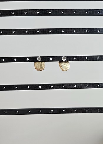 Bordo Düğmeli Midi Küpe - Görsel 2