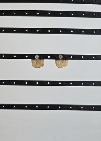 Bordo Düğme Küpe - Görsel 2