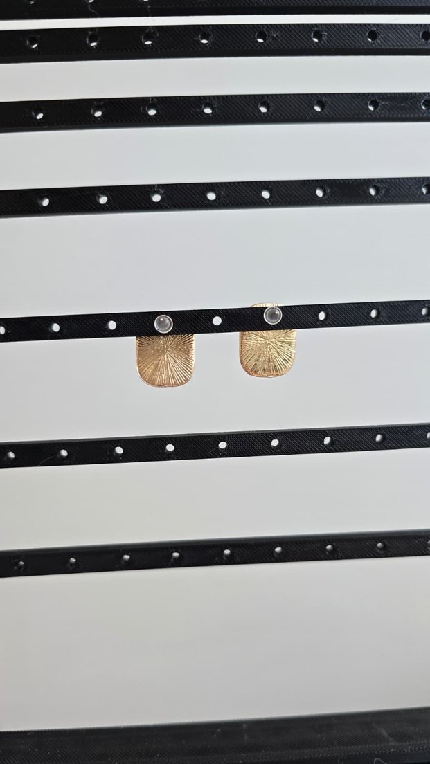 Bordo Düğme Küpe - Görsel 4