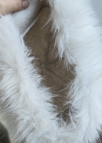 Beyaz Kürklü Kadın Şapka - Görsel 3