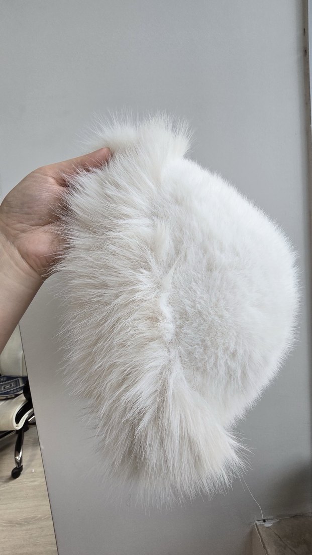 Beyaz Kürklü Kadın Şapka - Görsel 2