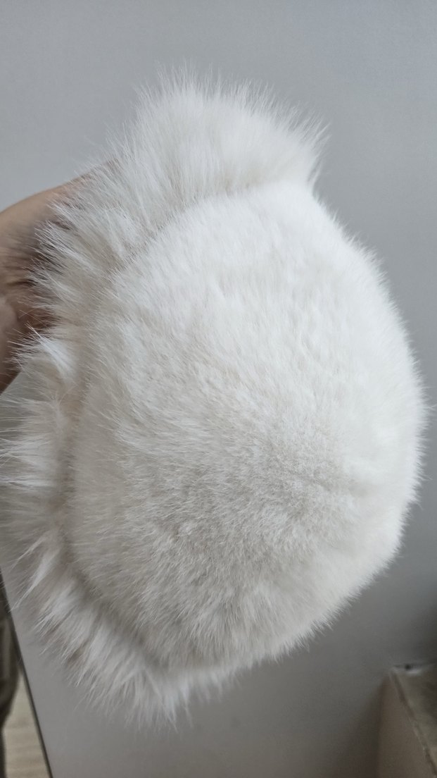 Beyaz Kürklü Kadın Şapka - Görsel 4