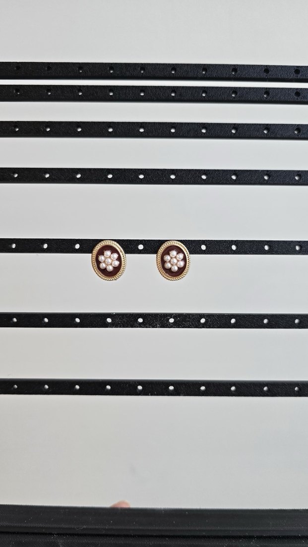 Kahverengi Mini Düğme Küpe - Görsel 2