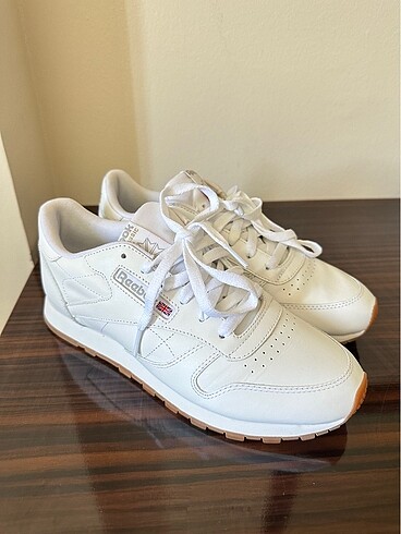 Orijinal reebok spor ayakkabı