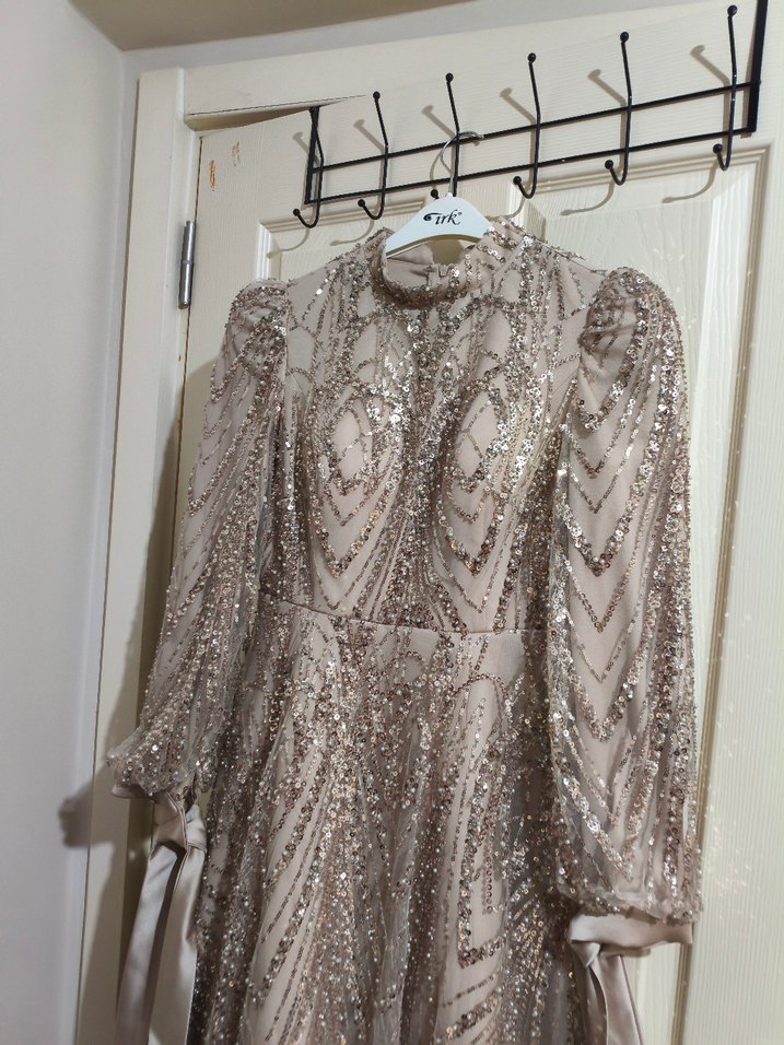 Bej İşlemeli Uzun Abiye Elbise - Görsel 2