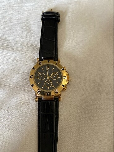 Guess unisex kol saati