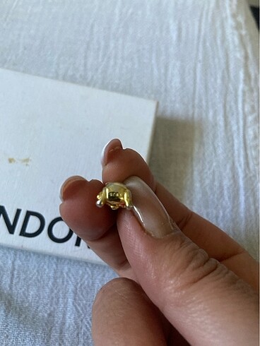 Beden sarı Renk Pandora charm