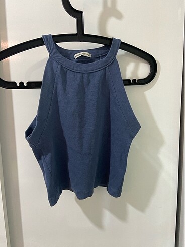Halter yaka crop