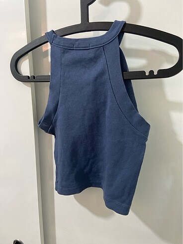 l Beden Halter yaka crop