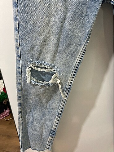 Pull and Bear Mom jeans