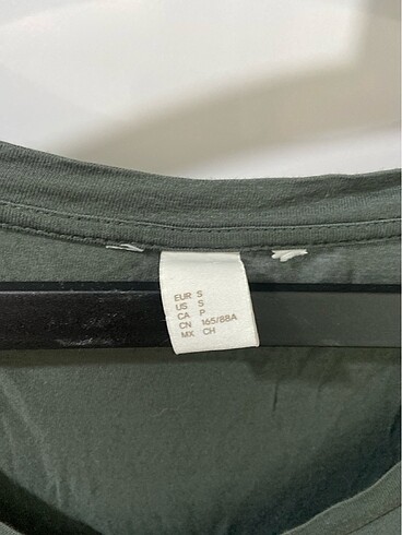 H&M V yaka Penye