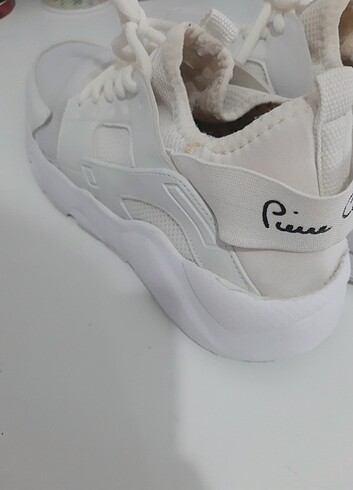 Spor ayakkabi sneaker