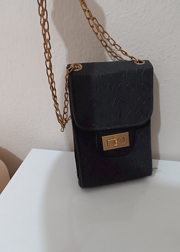 Zara Zincir Detaylı Siyah Deri Kadın Çanta
