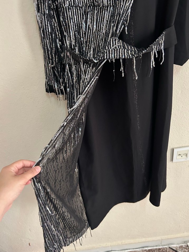 Uzun Kollu Drapeli Siyah Gotik Elbise - Görsel 3