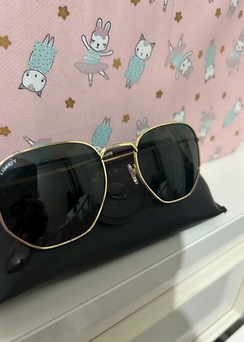 Parlak Altın Renkli Kadın Güneş Gözlüğü - Görsel 2