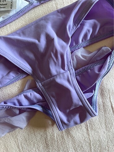 4 Yaş Beden Kom pullu kız çocuk bikini takım
