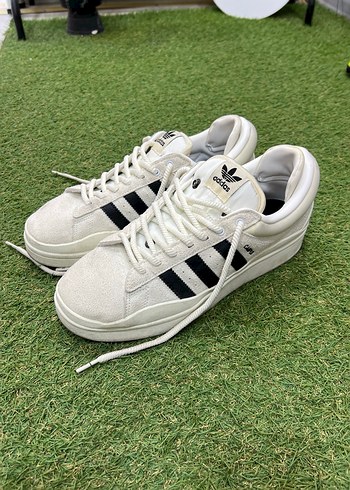 Adidas Campus
