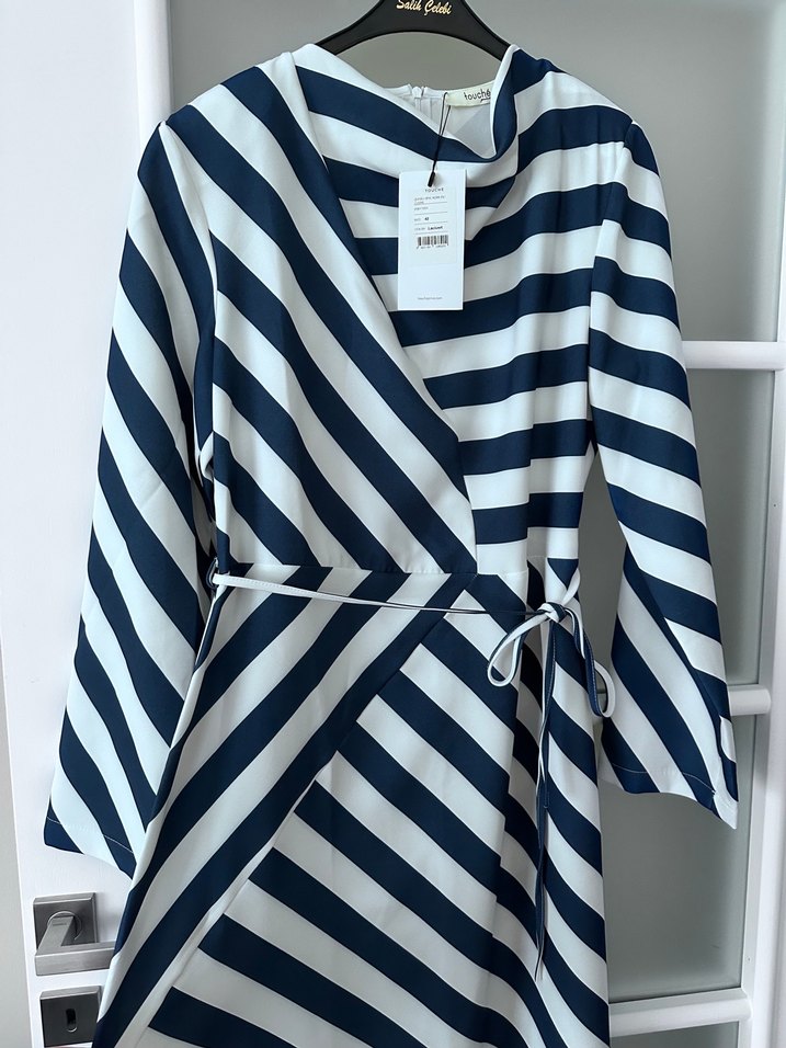 Uzun Kollu Çizgili Kadın Elbise - Görsel 4