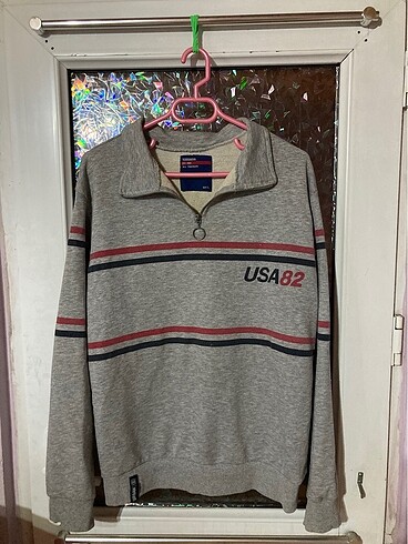 Urbanoutfit sweat