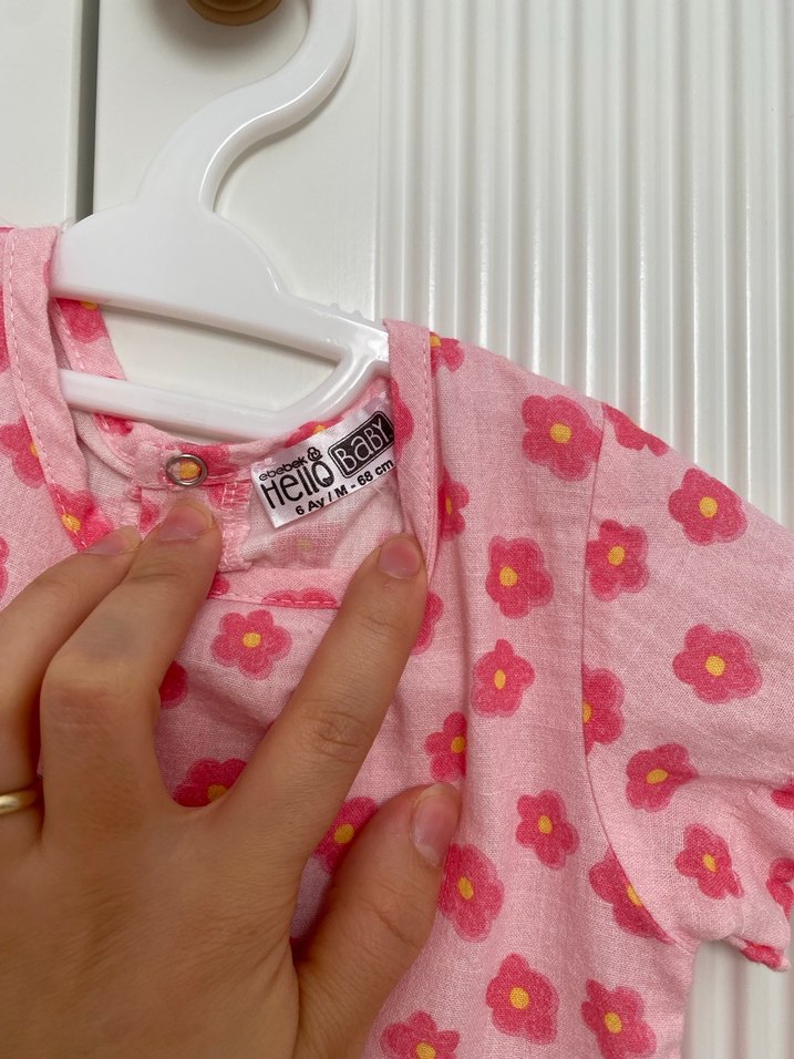 Kısa Kollu Pembe Çiçekli Kız Elbisesi - Görsel 3