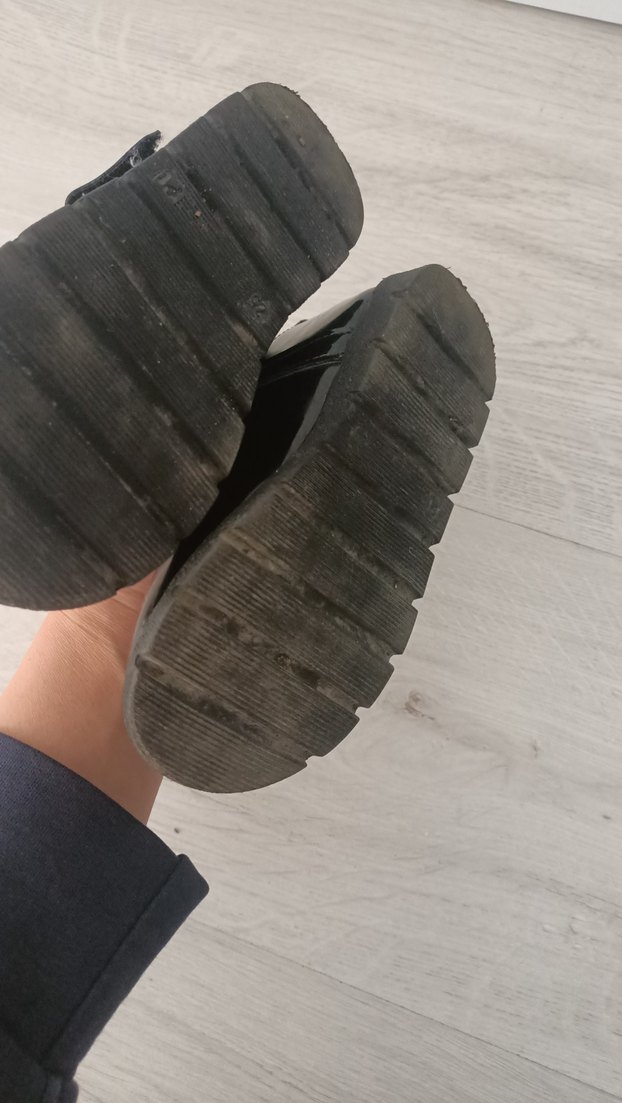 Kız Çocuk Siyah Rugan Tokalı Babet Ayakkabı - Görsel 3