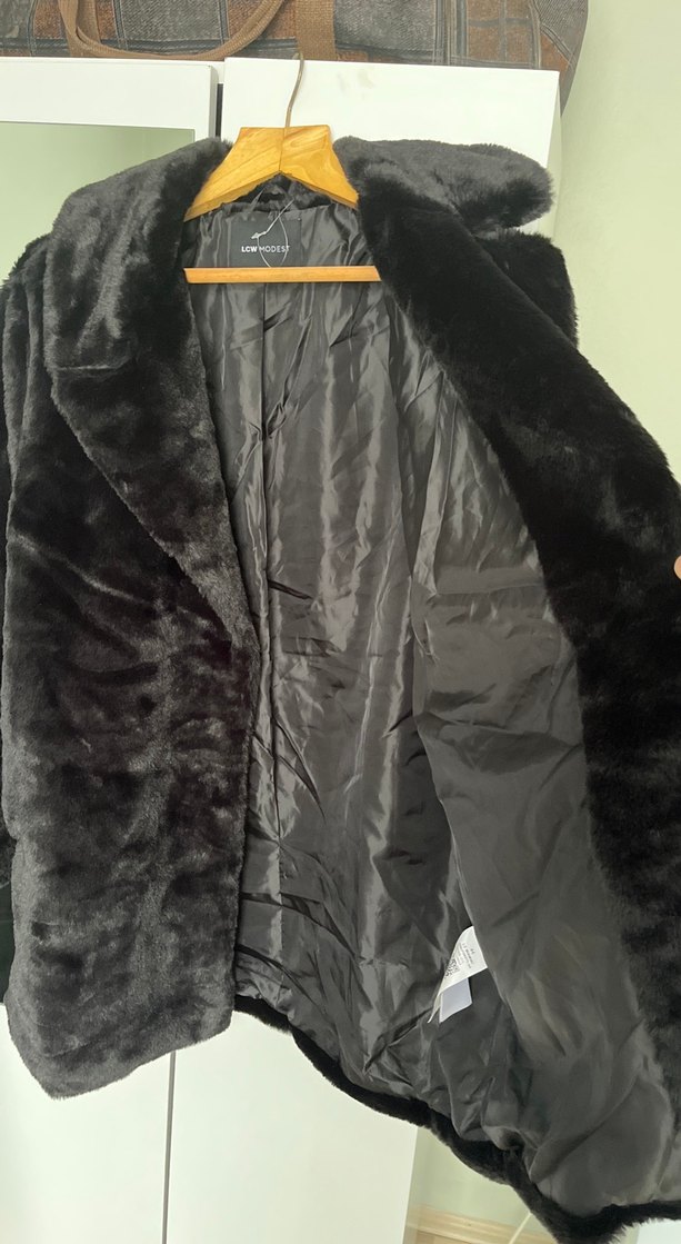 Siyah Kadın Suni Kürk Midi Kaban - Görsel 4