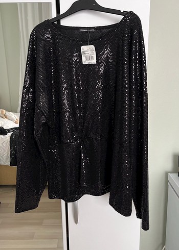 Siyah Parlak Uzun Kollu Bluz - Görsel 2