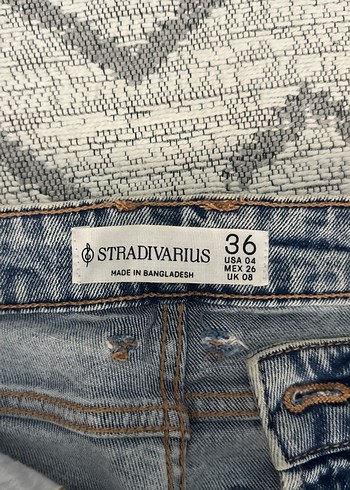 Gri Batik Desenli Kadın Kot Pantolon - Görsel 3