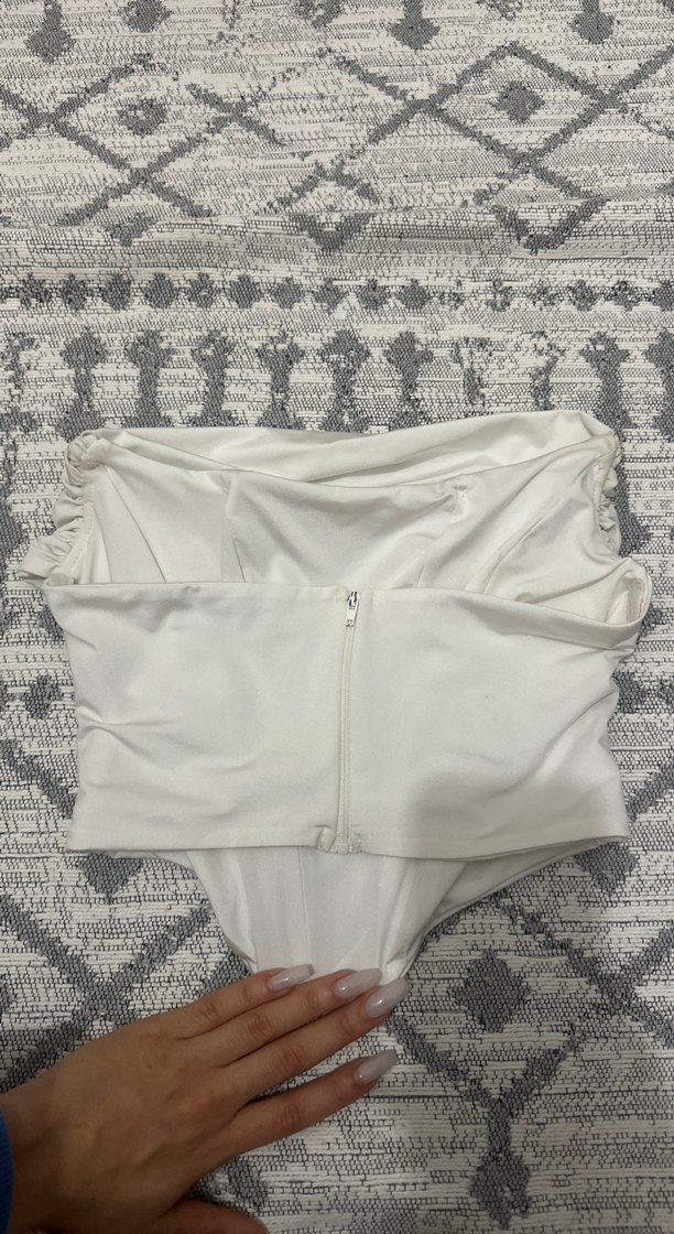 Beyaz korse - Görsel 2