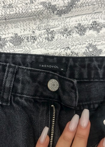 Siyah Kadın Kot Pantolon, Kemerli, Dar Kesim - Görsel 3