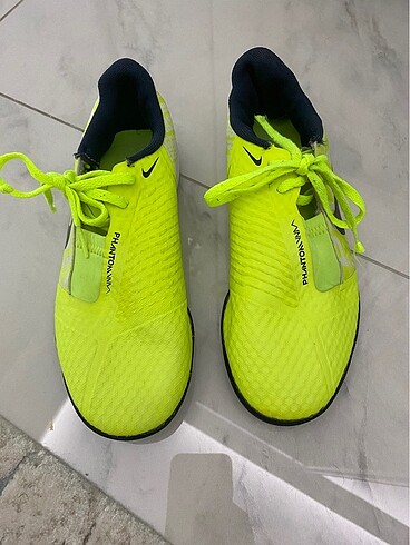 Nike halı saha ayakkabısı