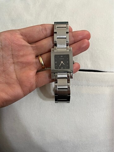 Gucci saat