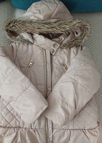 Kürklü Kapüşonlu Bej Kız Mont - Görsel 2