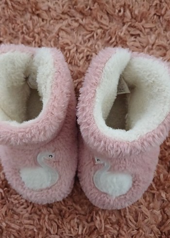 Kızlar için Pembe Nakışlı Sıcak Ev Terliği - Görsel 3