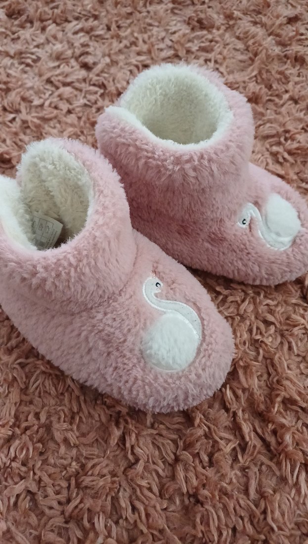 Kızlar için Pembe Nakışlı Sıcak Ev Terliği - Görsel 2