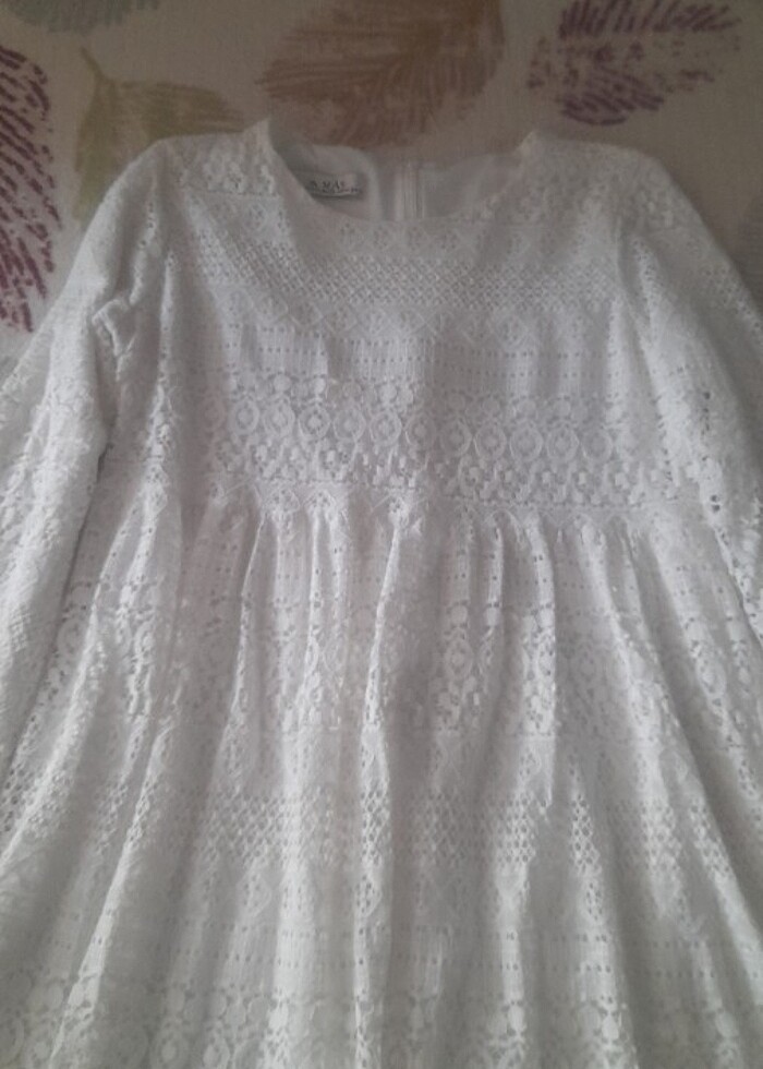 Dantelli kısa elbise - Görsel 3