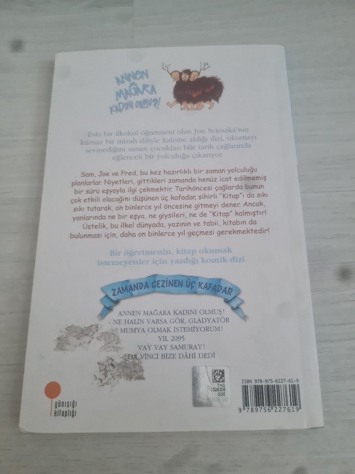 Annen Mağara Kadını Olmuş! - Jon Scieszka - Görsel 2