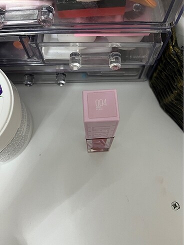Beden maybelline plump lipgloss