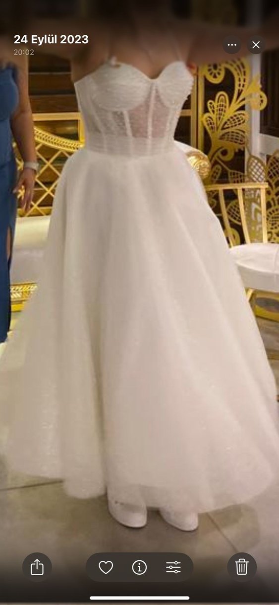 V Yakalı Modern Klasik A Kesim Gelinlik - Görsel 3