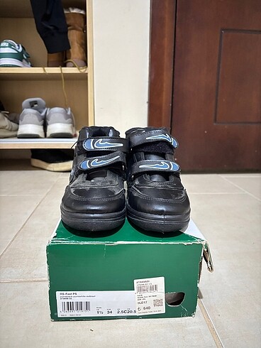 Nike Nixe çocuk bot