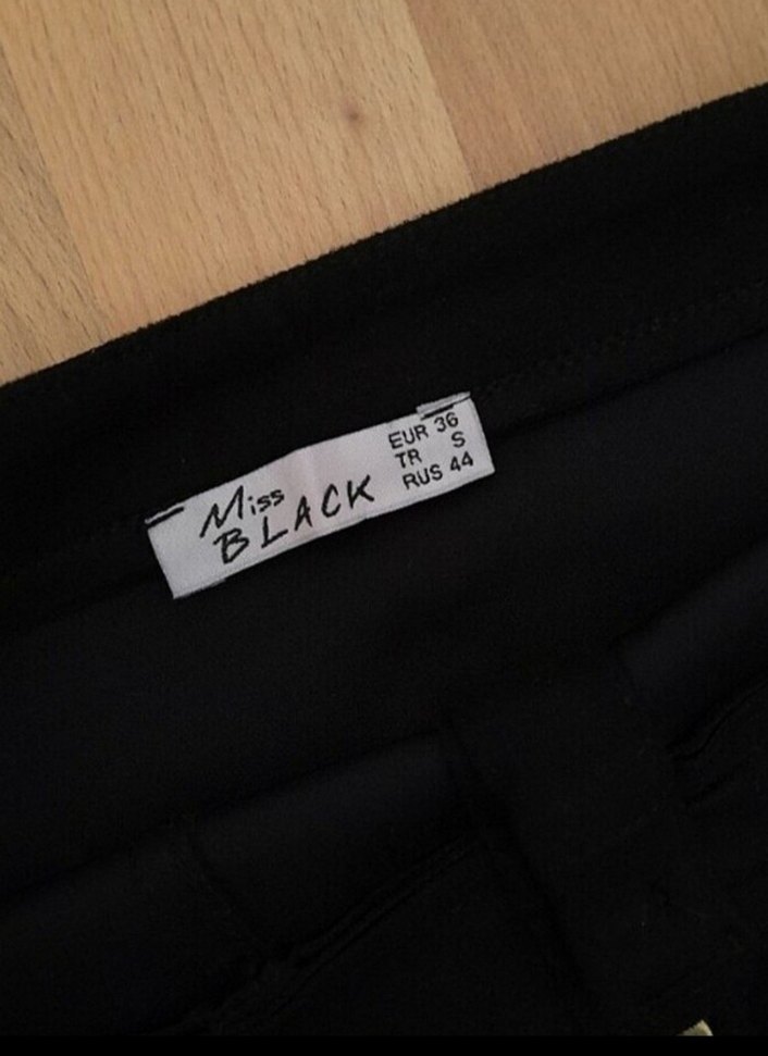 Düğmeli Siyah Süet Mini Etek - Görsel 3