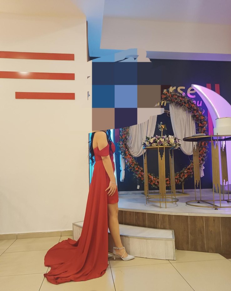 Kırmızı Drapeli Uzun Abiye Elbise - Görsel 4