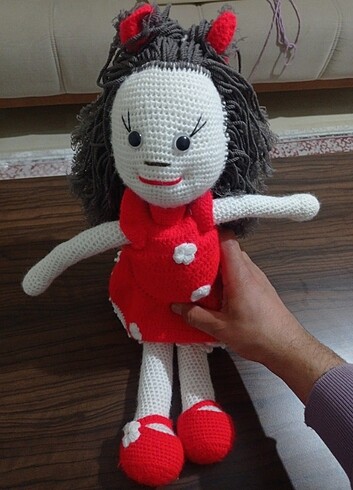  Beden Kız Amigurumi Bebek