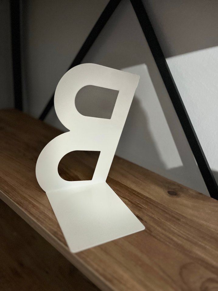 İkea B Harfi Dekoratif Obje Beyaz kitap tutucu - Görsel 3
