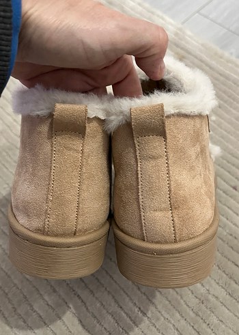 Bej  Kadın Kürklü  Bot - Görsel 3