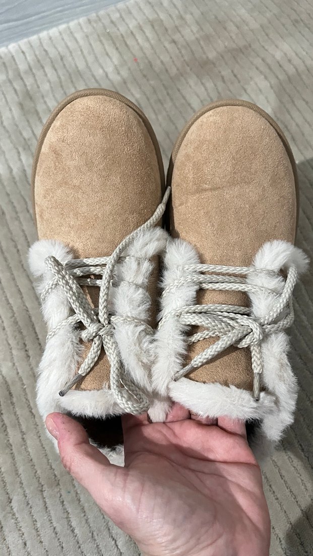 Bej  Kadın Kürklü  Bot - Görsel 2