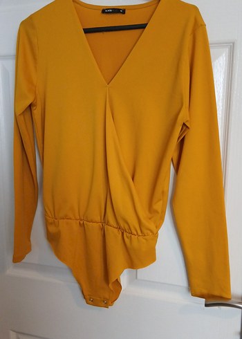 Sarı V Yakalı Uzun Kollu Bluz ve etek - Görsel 3